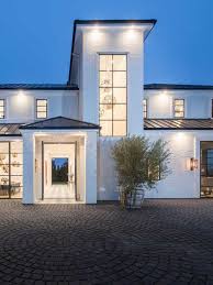 Lebron james' house in miami did not get burned down by angry miami heat fans, which is merely a hoax. Lebron James Just Purchased A 23 Million Los Angeles Home Architectural Digest