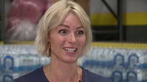 Amber Parham's Instagram, Twitter & Facebook