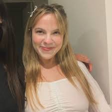 Anastasia Rader's Instagram, Twitter & Facebook