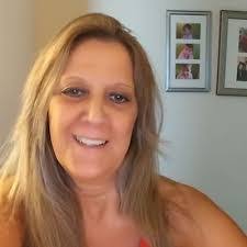 Catherine Bacha's Instagram, Twitter & Facebook