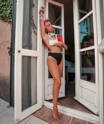 Toutes les photos de Romy nue - Whassup