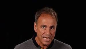 Amazon.com: The Word Is Murder: A Novel (A Hawthorne and Horowitz Mystery):  9780062676788: Horowitz, Anthony: Books