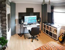 How to Transform a Spare Room into a Home Music Studio | Extra Space Storage