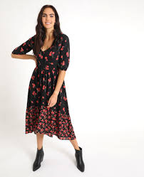 Unfollow robe rouge longue to stop getting updates on your ebay feed. Robe Longue Fleurie Robe Longue Robe Fluide Idees De Mode