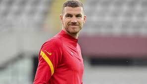 Profilo di edin dzeko (35) ➤ as roma ➤ scheda, valore di mercato, statistiche, mercato, carriera e tanto altro. Die As Roma Lasst Torjager Edin Dzeko Im Sommer Ziehen