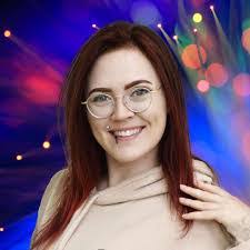 Starla Taylor's Instagram, Twitter & Facebook