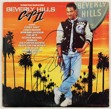 Il s'agit du troisième film de la franchise le flic de beverly hills. Lot Detail Eddie Murphy Signed Beverly Hills Cop Ii Movie Soundtrack