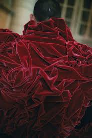 Exposition Pince Moi Je Reve De Francoise Huguier A La Maison Europeenne De La Photographie 2014 Photographie Photographie Couleur Haute Couture