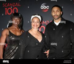 Olive allen hi-res stock photography and images