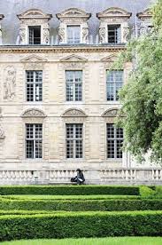 Janelle Mcculloch S Library Of Design Secret Paris Paris Place Paris Paris France