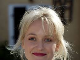 She is a healer, and capable of. Fotostrecke Eva Herzig Das Gluck Dieser Erde News De