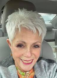 ✨ 36 Cutest Ways to Get a Pixie Cut with Highlights for a Dimensional Crop  ✨ Bold, textured, and full of depth! These pixie cuts with highlights add  dimension and movement, creating