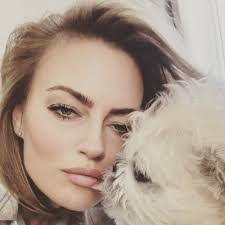 Roxanne Mckinley's Instagram, Twitter & Facebook