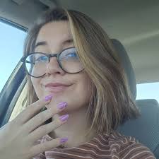 Julia Hackett (@juliathehobbit) • Threads, Say more