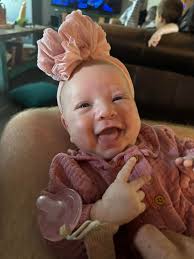 Horizontal sheath in beautiful black dyed leather for a trapper