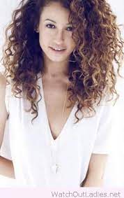 Sweet Curly Hair And White V Neck Tee And A Golden Necklace Hair Styles Long Curly Haircuts Curly Hair Inspiration