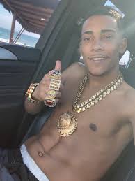 Learn more details about mc poze do rodo's height, real name, wife, girlfriend & kids. Mc Poze Do Rodo On Twitter Sigo Na Minha Luta
