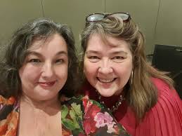 Look at the lovely drums! David Stehbens setting up to play with TommyCatz  at Albany Creek Tavern today!