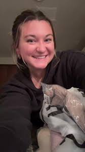 Sydney Dyer (@_sydneydyer)