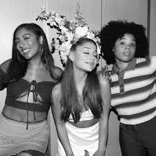| tú en línea / ariana posts this image to her instagram page with the caption, hbd to my baby my best friend my fav part of all the days :) i love u credit:. Pin On Celebrity News
