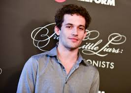 When eli left the policeman's role was extended and they served as a replacement to the eli gags. Who Is Eli Brown In The Gossip Girl Reboot The Pll Alum S Role