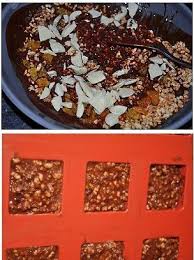 Des Petites Bouchees Facon Barres Aux Cereales Au Riz Souffle Maison Fruits Secs Et Chocolat Une Gourmandise A D Riz Souffle Maison Riz Souffle Alimentation