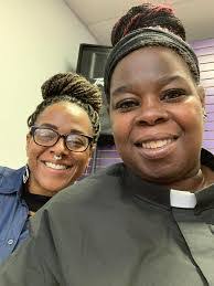 Cassandra Edward's Instagram, Twitter & Facebook