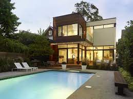 Contemporary Dream House With Swimming Pool Pool houses were once considered a luxury only the most influential and the richest could afford. contemporary dream house with swimming pool