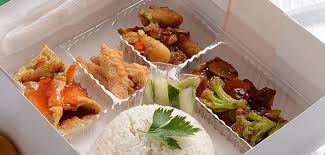 «aqiqah kekinian lengkap dengan nasi box, buah/puding, stiker nama (disetiap box) dan foto,…» Peluang Bisnis Nasi Kotak Dan Analisa Bisnisnya