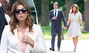 Mirka federer is married to legendary tennis player roger federer. Who Is Roger Federer S Wife Meet Mirka Federer Tennis Sport Express Co Uk