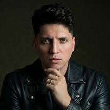 Valiente // Vividora