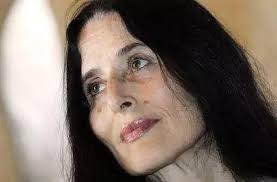 Etats-Unis : Donald Trump apparait lors d'un meeting protégé par une cage  en verre (photos)