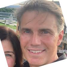 Officially finished university with a 2:1🥳 After balancing my studies with  netball and travelling to Cardiff twice a week for the past two years I am  so buzzing to finish