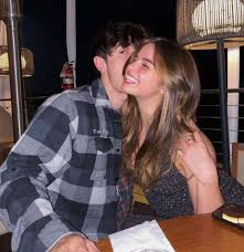 Addison rae wants the world to know that she's single. Addison Rae Bryce Hall Cheating And Breakup Rumors