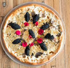Industry kitchen nyc gold pizza. Teure Zutaten Warum Diese Pizza 2000 Dollar Kostet Welt