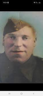 My grandfather Jessie James Riley aka Buddy 2nd row and his friend ?? Aka  Chicken front row😁 They are 'x'