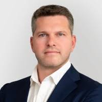 200+ "Sprott" profiles