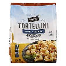 Either way, the creamy dressing has plenty of garlic flavor and coats the pasta, romaine and croutons nicely. Signature Select Frozen Food 5 Cheese Tortellini Ravioli 19 Oz Safeway