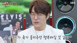 He debuted in 2001 and has released seven studio albums in korean and two studio albums in japanese. ì„±ì‹œê²½ Sbsì—°ì˜ˆë‰´ìŠ¤