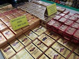 Langkawi merupakan antara destinasi percutian terbaik di malaysia. Tips Beli Coklat Dan Seluar Jeans Murah Di Langkawi Part 11