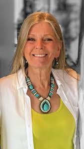 Jeannette Mobley's Instagram, Twitter & Facebook