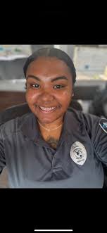 🟡🟡🟡🟡🟡 Update 🟡🟡🟡🟡🟡 She has been located safe #Repost Paris  Singleton 12/29/96 Her job said she randomly abandoned her post today at  1pm in granite city Illinois which isnt like her at