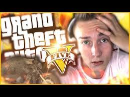 Daniel Matecki's Instagram, Twitter & Facebook