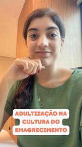 💭✨ Quando falamos de adultização, não é só sobre roupas, maquiagem ou  comportamento: é também sobre levar para a infância as pressões do mundo  adulto!, 🚫👉 Estigma de peso, culto ao corpo, dietas e ...