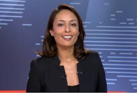 La jeune femme, qui est en surpoids, raconte qu'elle a dû faire face à une vague de haine quand elle a annoncé être enceinte de jumeaux sur les réseaux sociaux. Leila Kaddour Boudadi Succede A Marie Drucker