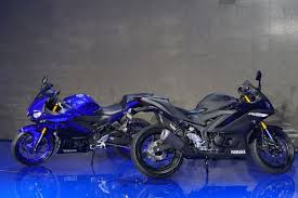 Dan permintaan motor jenis ini masih cukup banyak. Komparasi R25 Dengan Ninja 250 Dan Cbr250rr Halaman All Kompas Com