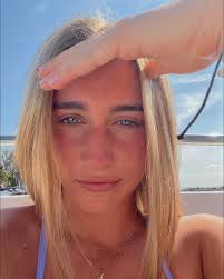 alyson scott✈️📸🎀 (@im.aly_may) · Instagram 照片和视频