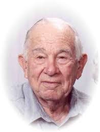 Mandy Holifield's Instagram, Twitter & Facebook