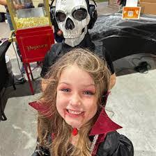 Steven Elsea's Instagram, Twitter & Facebook