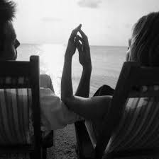 Let Romantic Gestures Come Organically Keep Your Prince Romance Photographie Exprimer Ses Sentiments